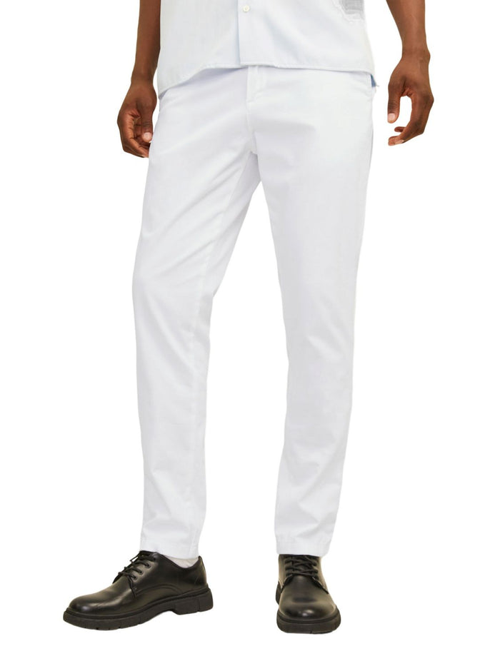 12150148 White / 29W / 32L