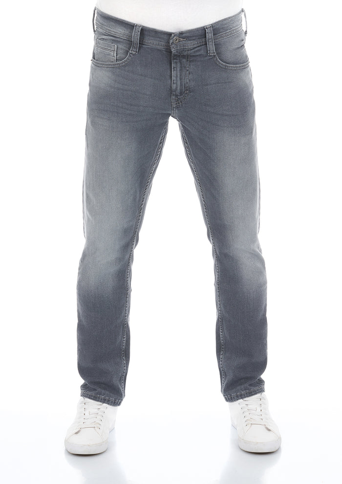 Mustang Herren Jeans Oregon Tapered Fit