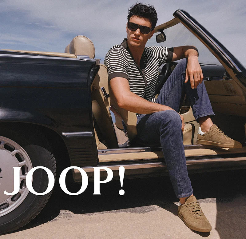 Mann in einer JOOP! Jeans für Herren